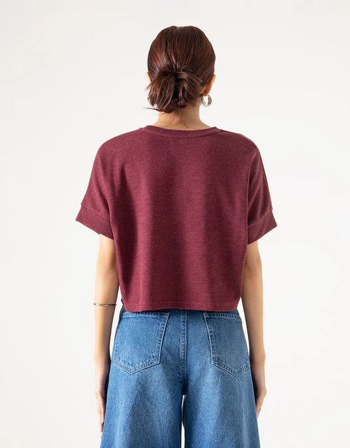 TEXTURED BOXY CROPPED TEE